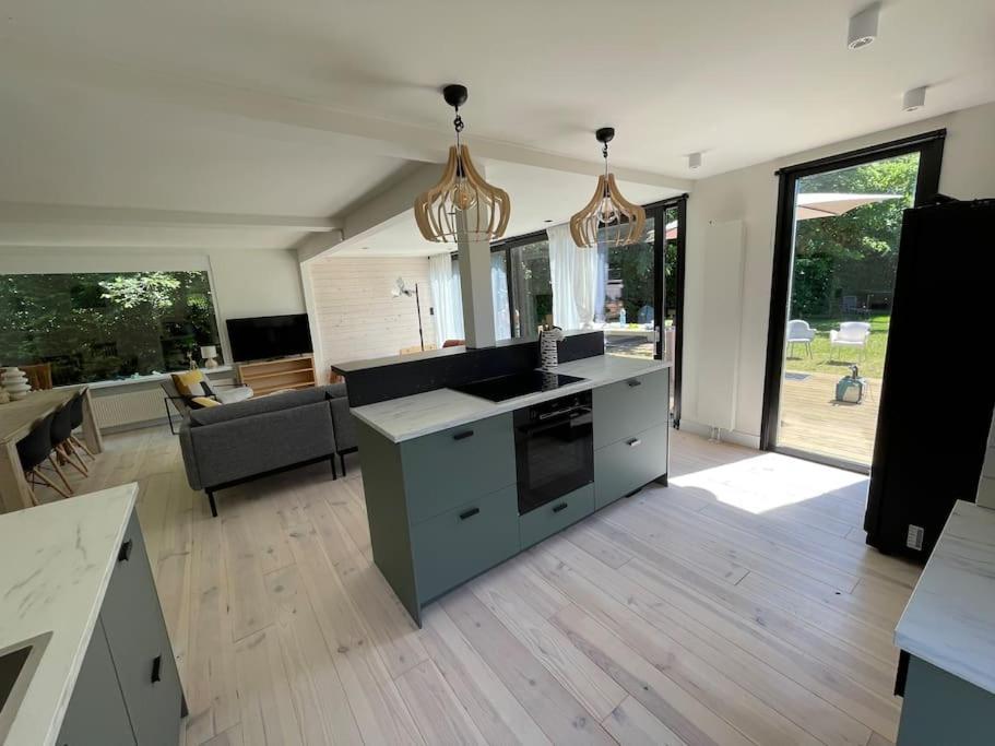 Modern House For 12 Pers! With Jacuzzi * Julianadorp